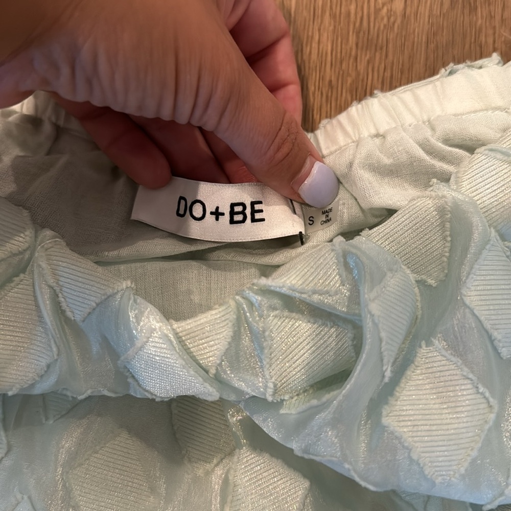 Do+Be Green Pattern Cropped Top - image 3